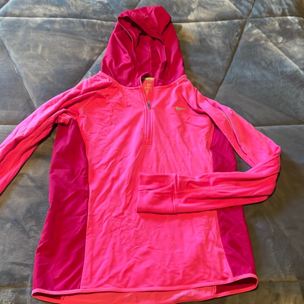 Nike dry fit top